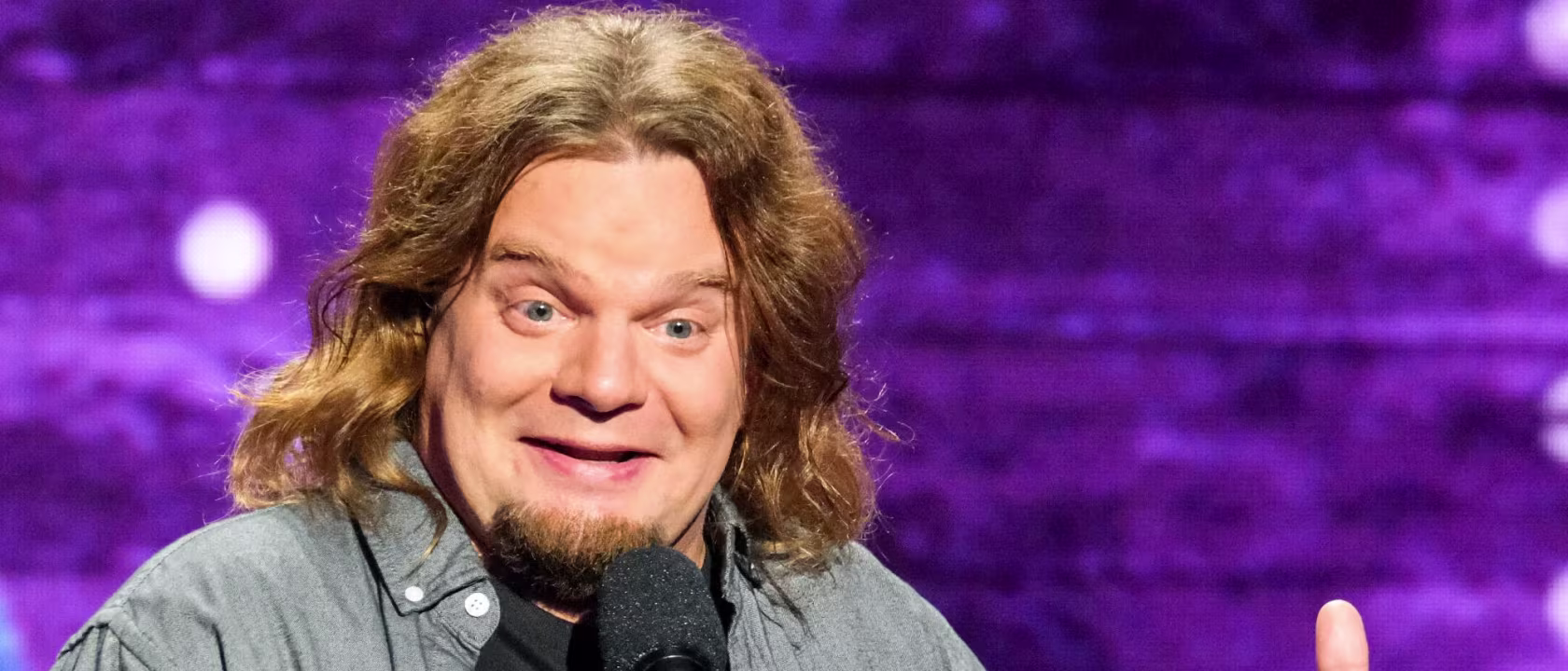 Ismo Leikola performing live on stage